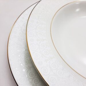 سپید صدف 28 پارچه (شش نفره) چینی زرین